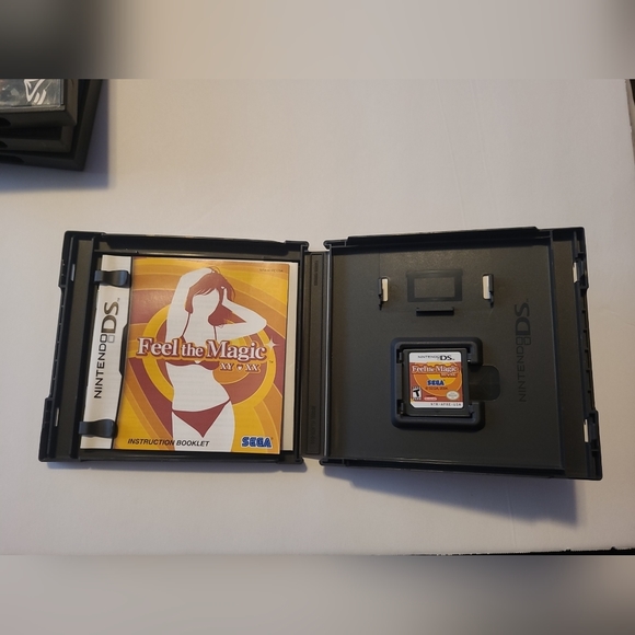 Feel the Magic: XY/XX (Nintendo DS, 2004) CIB Complete with Manual - Picture 3 of 3